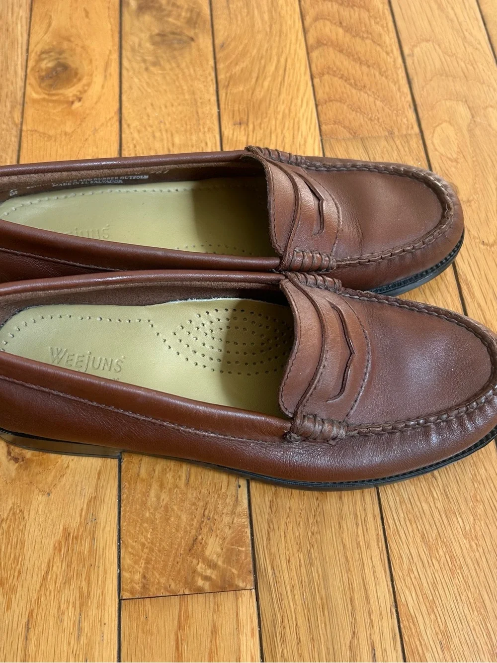 Bass Co Weejuns Bass Kathleen Brown Leather Woman’s Sz 5.5M Penny Loafer VTG